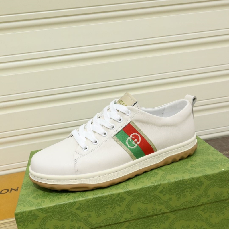 G*u*i casual shoes
